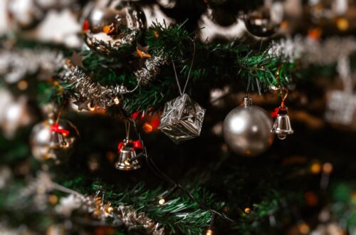 The Ultimate Guide to Buying an 8 Foot Artificial Christmas Tree: Tips and Tricks