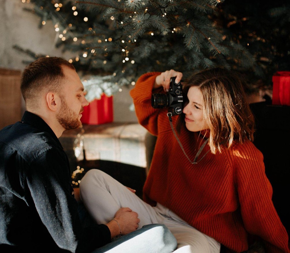 Unlit Artificial Christmas Trees & Choosing a 7-Foot Pre-Lit Option